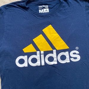 Adidas men’s medium T-shirt